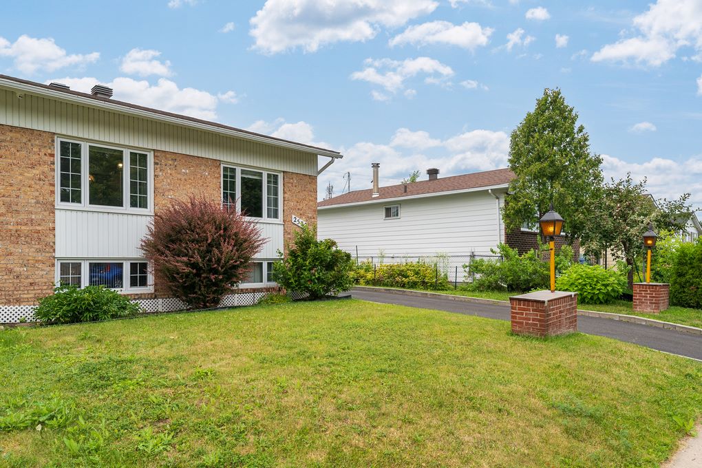 2532 rue Bedard, Longueuil